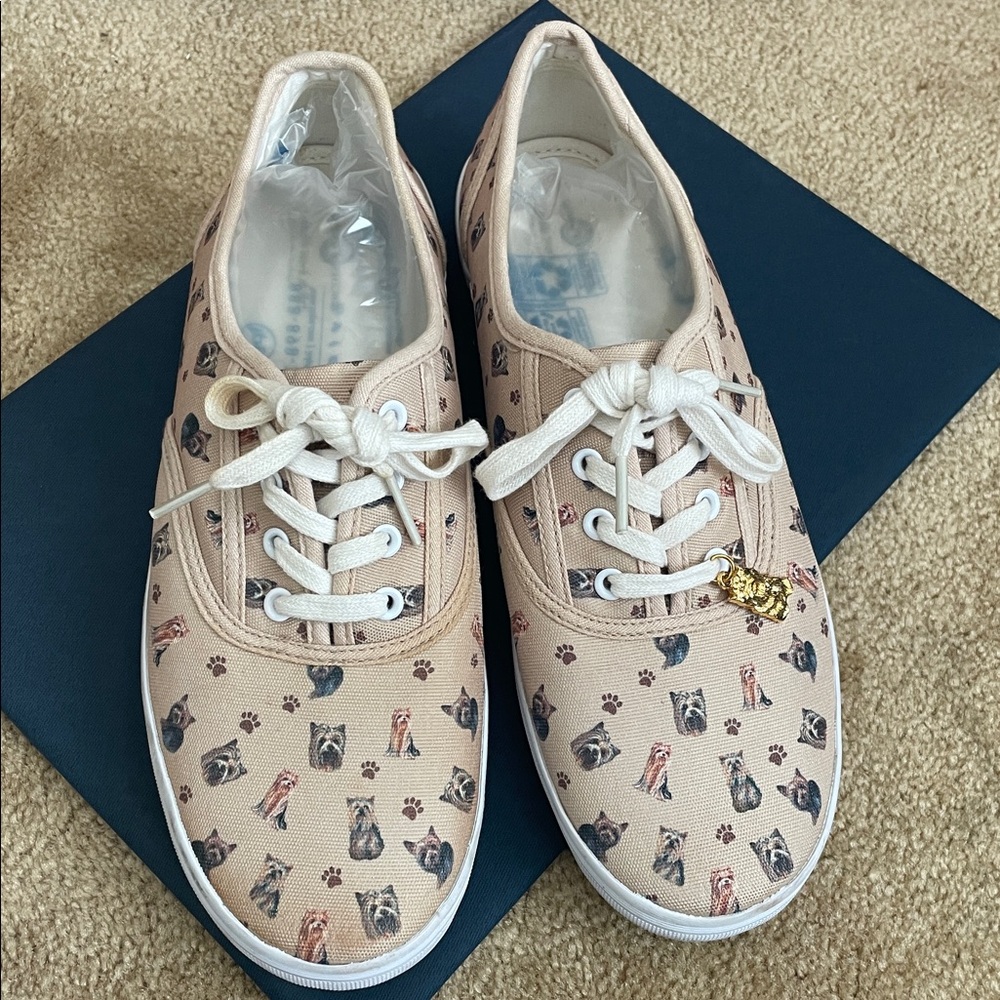 The Bradford Exchange “I Love Yorkies” Print Sneakers - Excellent Cond!! Size 9